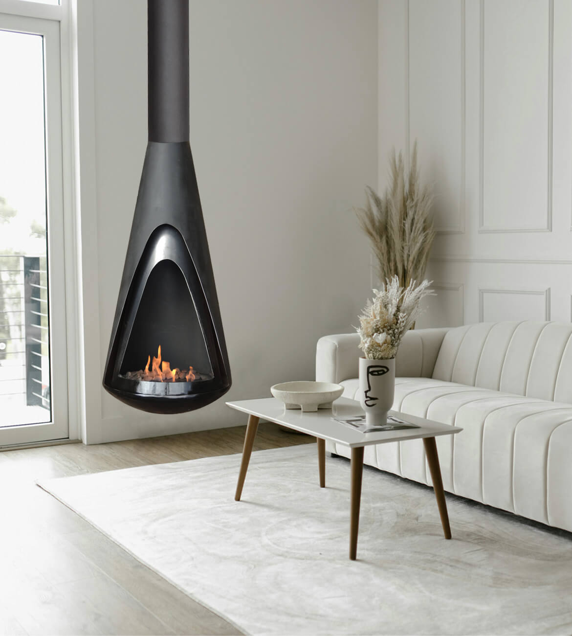 Chimenea Lyra como centro decorativo en espacio minimalista - Diseño bogotano de alta gama